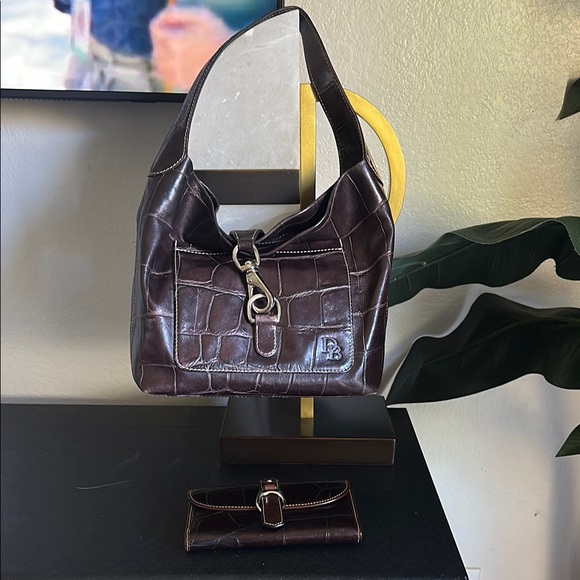 Brown Crocodile Embossed Leather Dooney&Bourke Bag with wallet - Picture 1 of 15